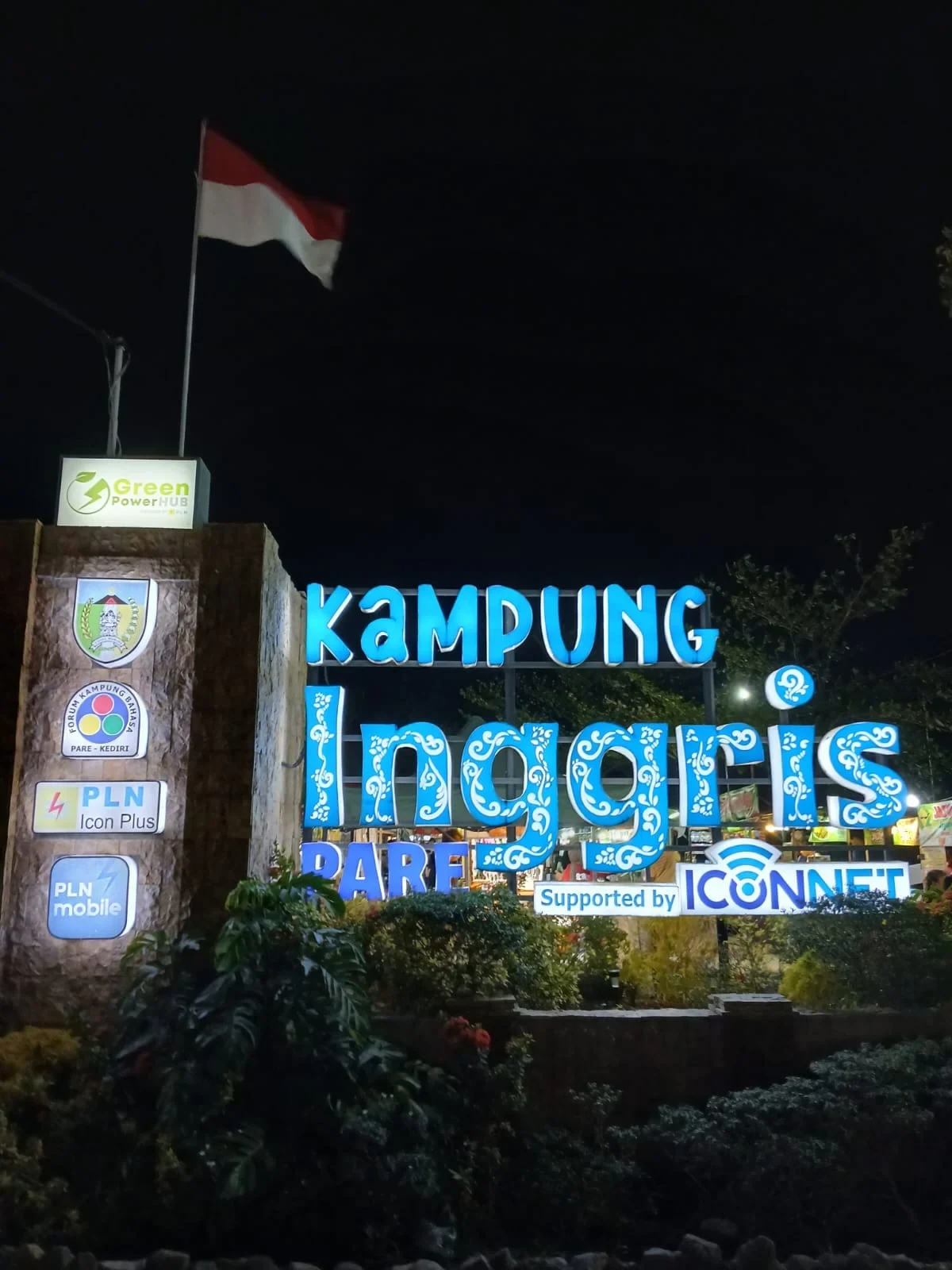 Main di Kampung Inggris
